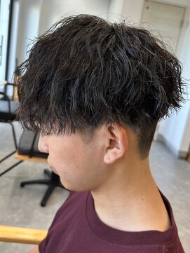 フゥ 宇都宮(FeU) ツイストスパイラルパーマ刈り上げツーブロックメンズパーマ