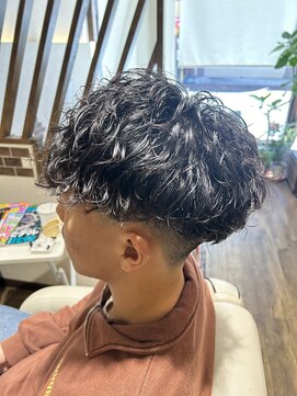 ニーズヘアー(Needs hair) ツイストパーマ
