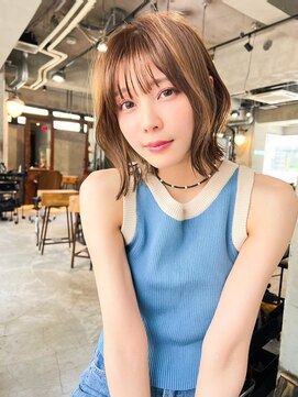 テイラー(Taylor) 【Taylor 】大宮  くすみミルクティー×外はねボブ