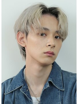 ソレイユトウキョウシブヤ(SOLEIL TOKYO shibuya) メンズセンターパートラフスパイラルブリーチホワイトカラー