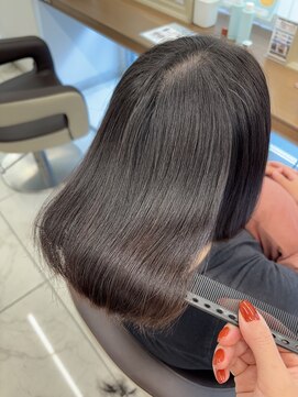 アッシュ 下北沢店(Ash) 縮毛矯正で柔らかい内巻きボブ