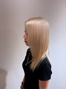 セレーネヘアー オオサカ 心斎橋店(Selene hair OSAKA) ホワイトブロンド