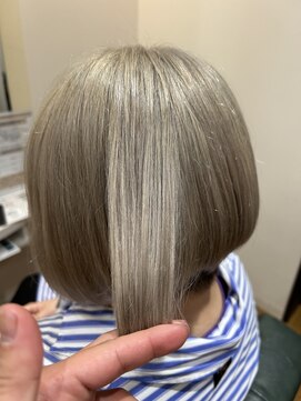 コアフィールみま 鳴門店 グレージュ