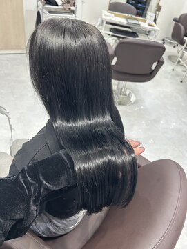 アイズ 横浜(IS) ブルーブラック/ブリーチなし/横浜/髪質改善