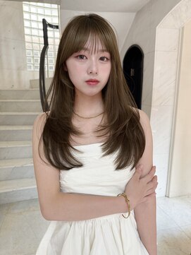 シスター(sister) 20代30代人気レイヤーカット/韓国ヘア/オリーブ/透明感カラー