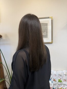 アムリッツ クティア(amrit ktia)の写真/髪質改善で二度見されるほどツヤ感のある髪へ導くサロン！繰り返すごとに自然な若返りを叶える◎