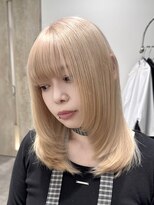 ブルタルトウキョウ(BRUTAL TOKYO) 新宿ブリーチ/ミルクティーベージュ/艶髪ミディ/透明感