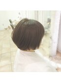 ショートボブ