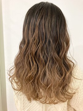 ヘッズ 本八幡店(HEADS) ショート　マッシュ　ショートボブ　HEADS 市川　学割　イルミナ