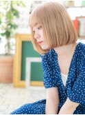 外国人風ハイトーンカラー小顔ぶつ切りボブc戸頭10代20代30代