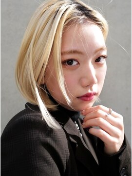 セシルヘアー JR尼崎店(Cecil hair) ハイトーンビタミンカラー_ブロンドセンターパート