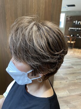 キコーヘア(kiko hair) 白髪をつなげるハイライト