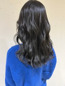 アカラ(acala) ダークアッシュロング【イルミナカラー/縮毛矯正/髪質改善】