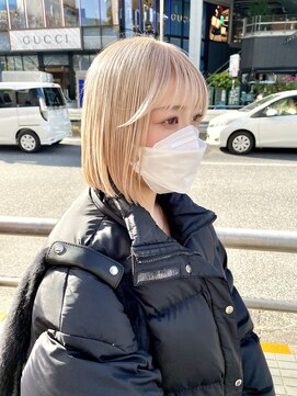 ヴェイン 渋谷(vain) ブロンドカラー/内巻きボブ/サイドバング/シースルーバング