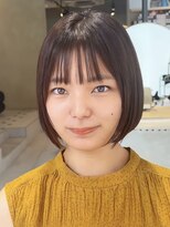 ティア(Tia.)&nbsp;（ミニボブ/縮毛矯正/ぱっつん前髪/小顔/ピンクブラウン）