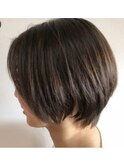 ショートボブ