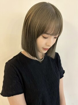 メゾンアクア 表参道(Maison ACQUA) ☆ブリーチなしダブルカラー オリーブ オリーブベージュ ボブ