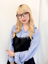 プラグ バイ ネオリーブ(plug by neolive) 小林 結