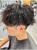 波巻きパーマメンズパーマメンズヘアツーブロックツイストパーマ