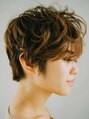 アイディーズ(IDs) 根元が暗く毛先が明るいシャドールーツ。プリンになりにくい