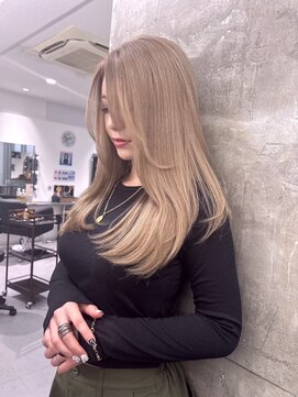 キング 梅田(K!ng) 縮毛矯正髪質改善ハイライトレイヤーカット梅田美容室エクステ