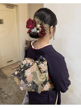 スロウ(sloe) シニョンスタイル