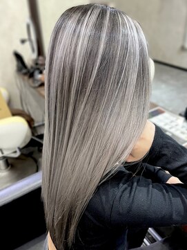 ルーゼン(LUXEN) 【ルーゼン】～ホワイトグレーバレイヤージュ～