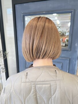 ヘアーライツローカル(HAIR LIGHTS LOWCAL) ストレートボブ