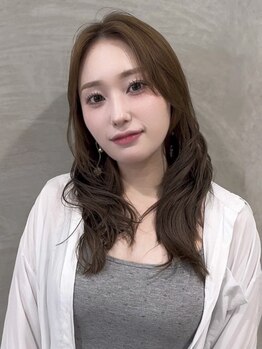 エミュ(emu)の写真/【女性stylist多数在籍】貴方のライフスタイルに合わせた提案を♪最大限の魅力を引き出す技術力も◎