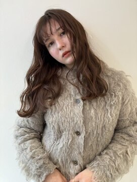 ユーフォリア 青山(Euphoria) ナチュラル抜け感 ロングヘア 透明感カラー