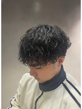 ヴェル(Vel.) 波巻きパーマ×刈り上げマッシュ