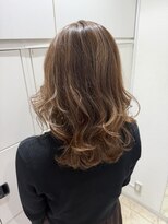 ケンジ 平塚 アネッタ(KENJE annetta)&nbsp;白髪ぼかしハイライト