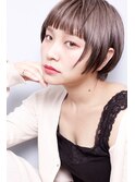 モーヴグレージュ×ショートボブ