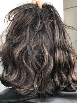 レディアル 大宮(REDEAL) 【REDEAL大宮】ハイライトメッシュ[エアータッチバレイヤージュ]