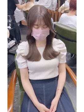 エミタス 三年坂(Emitas) レイヤーカット★くびれヘア