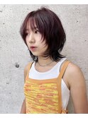 外ハネミディアムショートウルフ