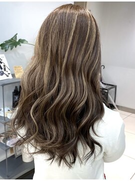 ヴェイン 渋谷(vain) 柔らかベージュ×コントラストハイライト