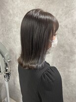 コーパル(copal)&nbsp;肩のライン・切りっぱなしボブ・顔まわりチラ見えインナーカラー