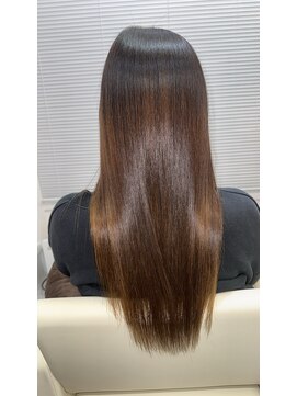 グラムール(glamour) ツヤ感ストレート