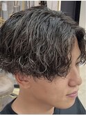 根本緩めセンターパートスパイラルパーマ