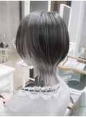 アッシュグレージュブリーチデザイン　ウルフショート　原宿