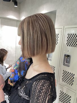 ハイプ(HYPE) ブリーチ/ダブルカラー/ミルクティーベージュ/ローライトボブ