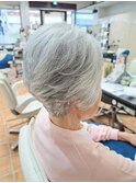 天然グレーヘア×ボリュームショート