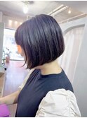 ツヤ感のあるコンパクトボブ