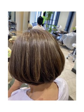 カルディアルッソ(CARDIA LUSSO) 白髪ぼかしハイライト