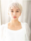 ホワイトカラー/小顔ショート/ダブルカラー/刈り上げショートe