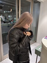 ムーム(Momb)&nbsp;寒色すぎない柔らかミルクティー