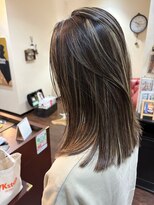ヘアアンドスペース ベロン(hair&space velon) パッツンボブハイライト