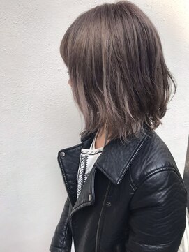 フロート 小阪店(float) シアーベージュ_マニッシュショート,ネイビー,フレンチボブ