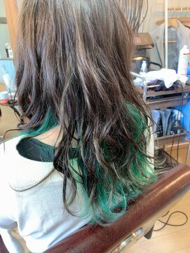 ヘアサロン シロップ(Hair Salon Syrup) [Syrup・山谷慎太郎] 「インナーカラー☆オーロラグリーン」
